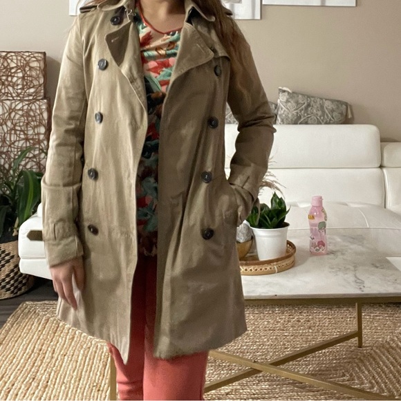 Burberry Coat - Picture 6 of 10